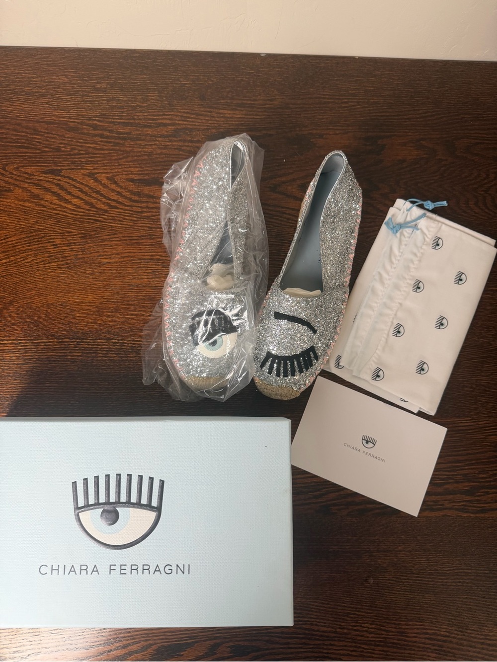 ⬇️REDUCED❗️ Chiara Ferragni Contrast Stitching Glitter Espadrille - Picture 12 of 12
